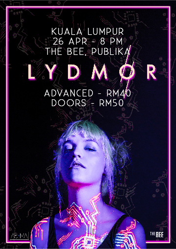 Lydmor Live at The Bee